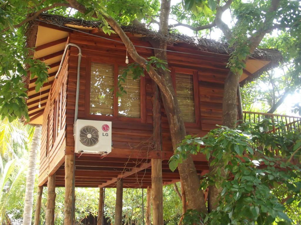 Lord Of The Forest Hotell Batticaloa Eksteriør bilde