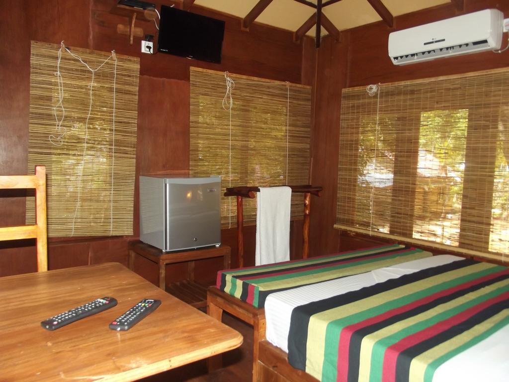 Lord Of The Forest Hotell Batticaloa Eksteriør bilde