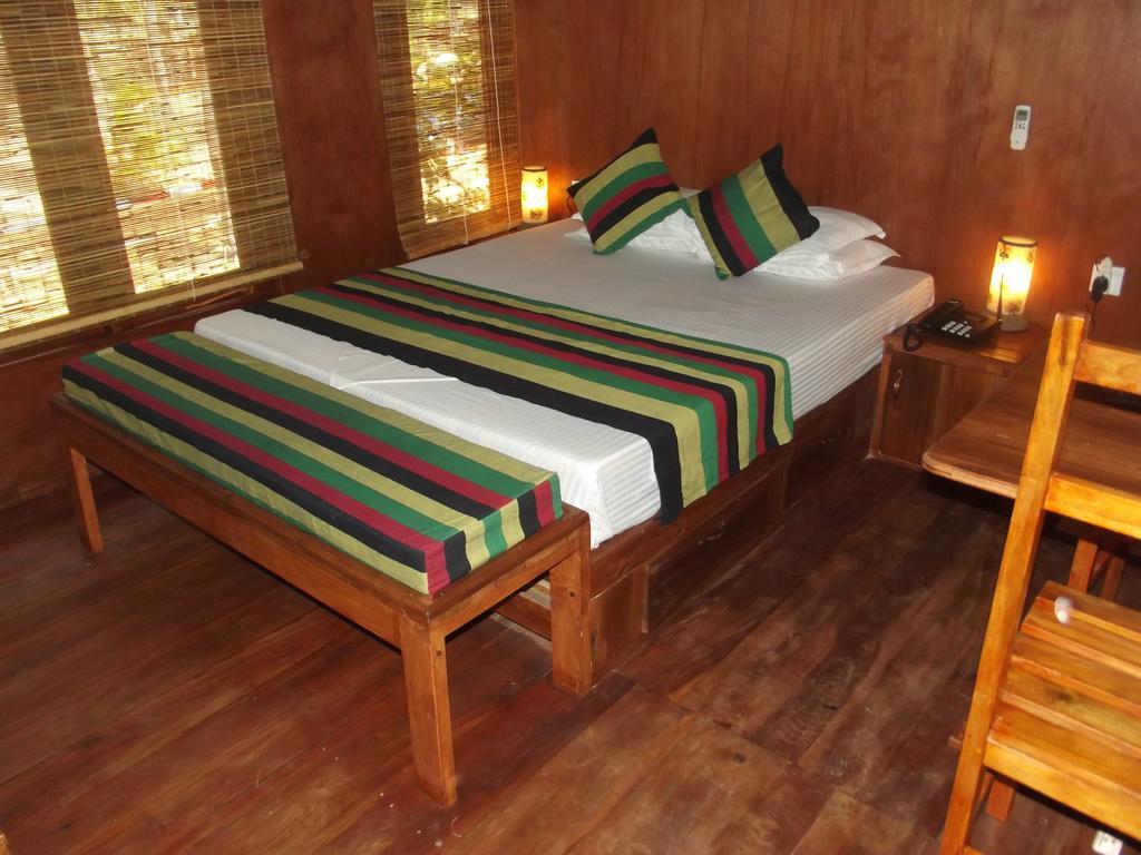 Lord Of The Forest Hotell Batticaloa Eksteriør bilde